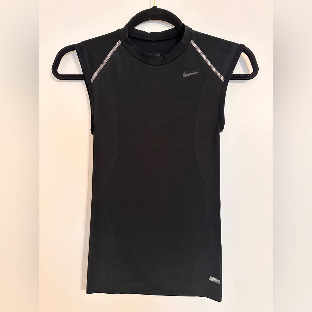 NIKE Women, Men’s black vest. Tank top S - Picture 1 of 9